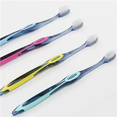 Raspall de dents compacte amb truges suaus